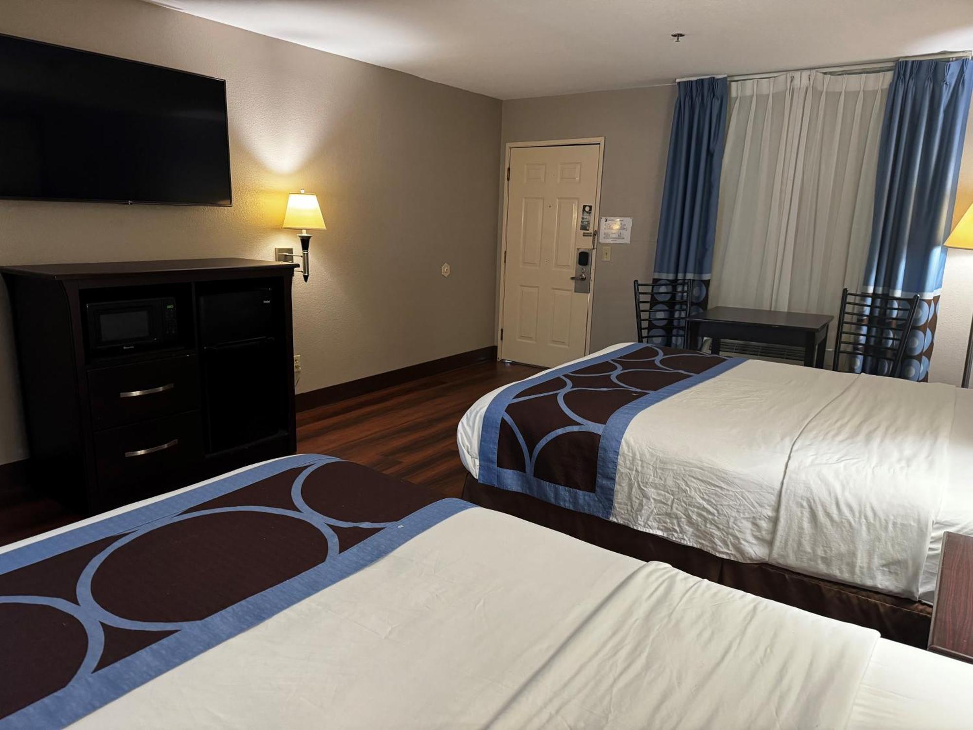 Super 8 By Wyndham Houston Webster Nasa Otel Dış mekan fotoğraf