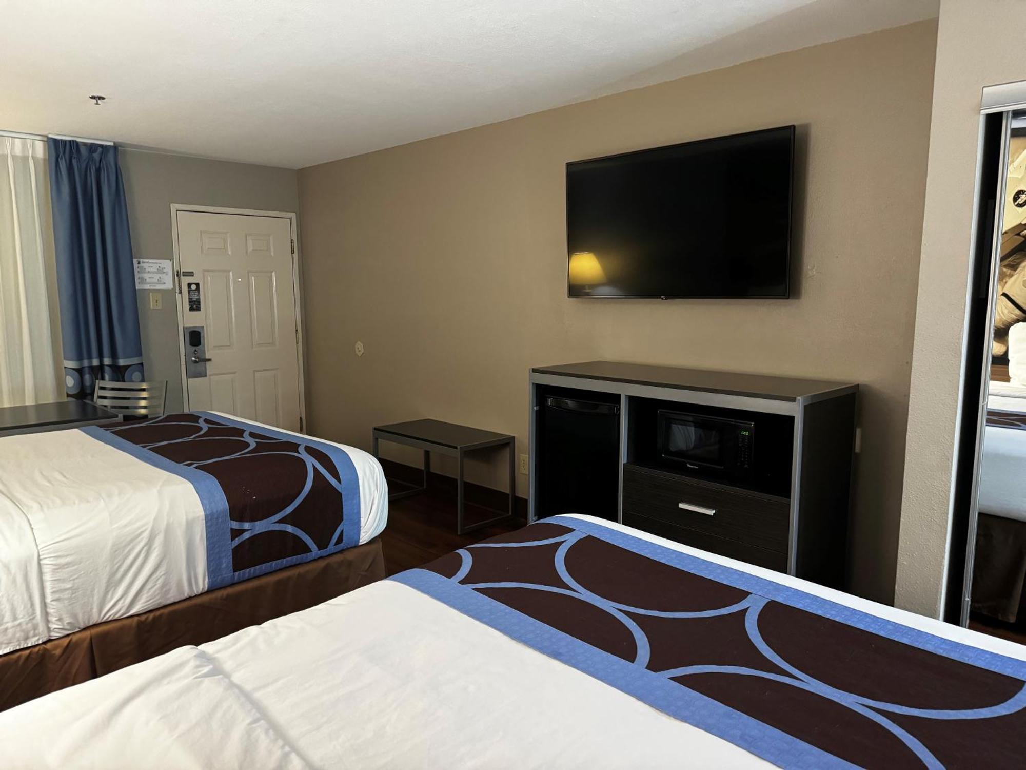Super 8 By Wyndham Houston Webster Nasa Otel Dış mekan fotoğraf