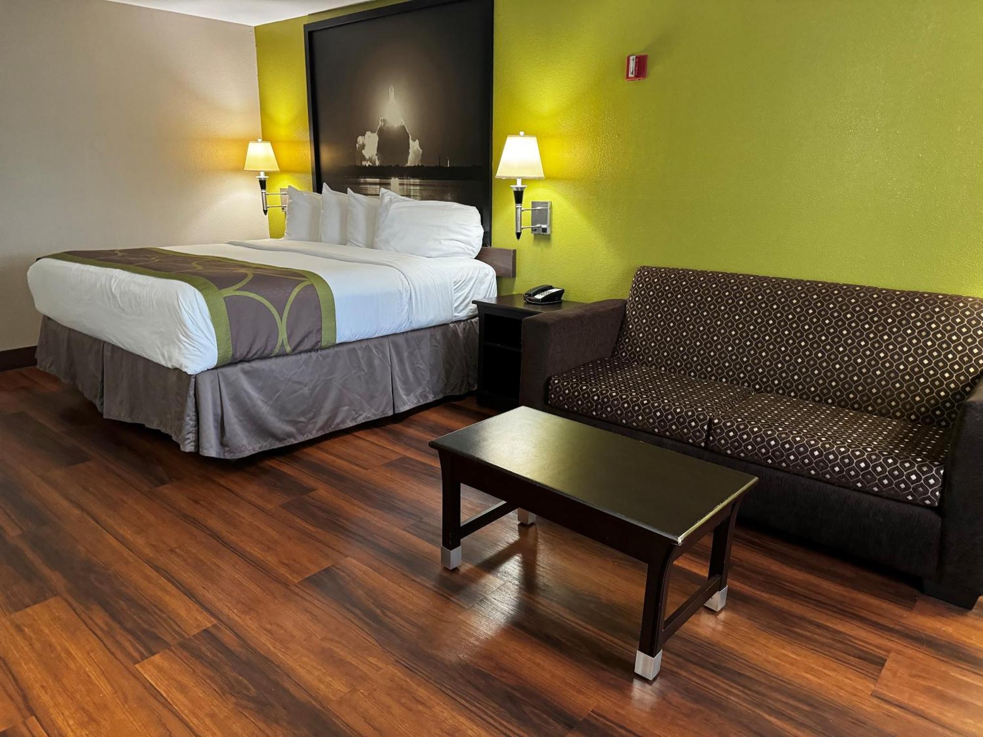 Super 8 By Wyndham Houston Webster Nasa Otel Dış mekan fotoğraf