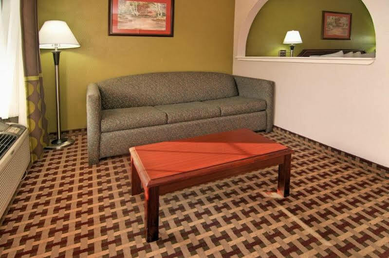 Super 8 By Wyndham Houston Webster Nasa Otel Dış mekan fotoğraf